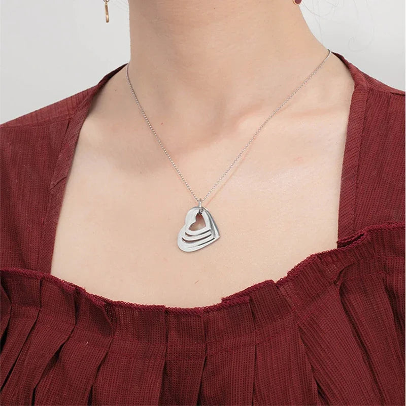 2023 Custom Stainless Steel Engraved Name Necklace For Lover Family Gift Personalized Heart Pendant Jewelry