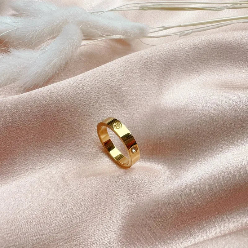 2024 Classic Cross with Stone Luxury Brand Stainless Steel Ring for Girl Women Couple Rings In Wedding Birthday Gift Never Fade