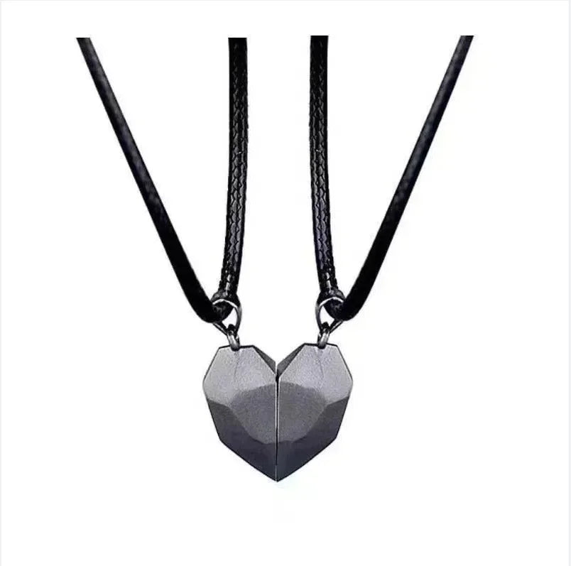 Love Magnet Couple Color Matching Necklace Simple Creative Wishing Stone Heartbreak Stitching Pendant Men and Women Jewelry Gift