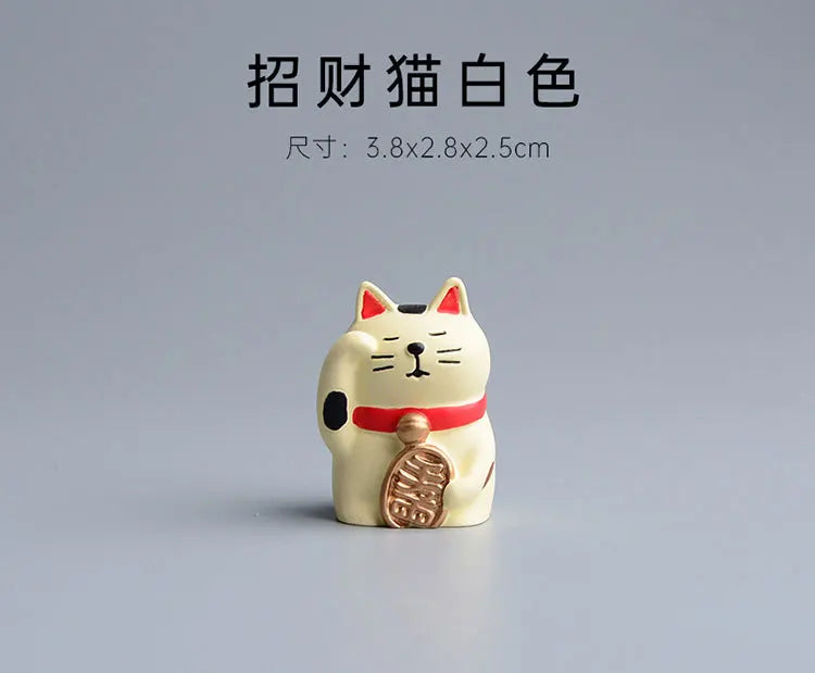 ZAKKA Miniatures Kitten Maneki Neko Cat Figurine Model Toys Resin Crafts New Year Gifts Decoration Handicraft Desktop Ornaments