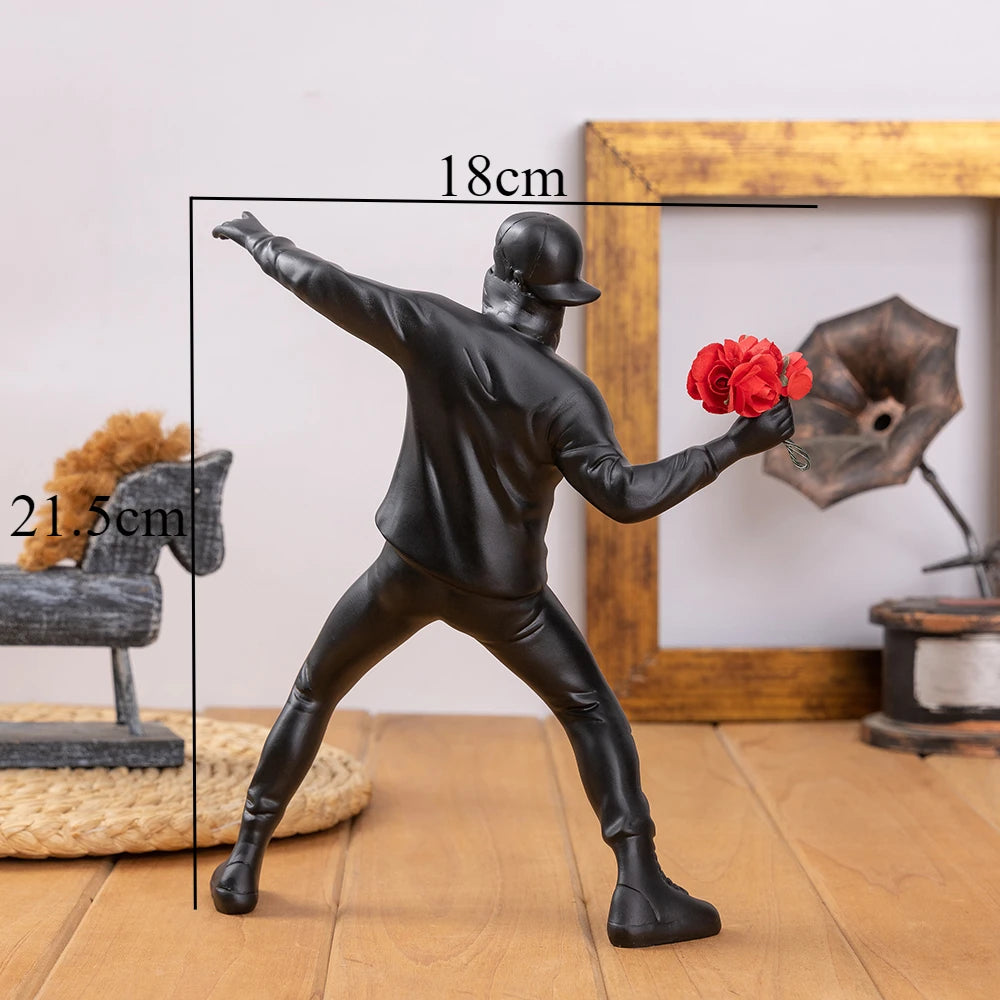 Flower Thrower Sculpture,Figurine for Home Decoration,Office Desk and Bookshelf Ornaments, Modern Decorative Character Figurines