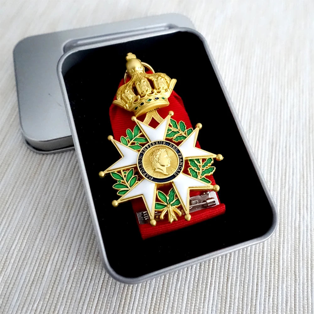 France Emperor Napoleon Senior Knight Medal of Honor Retro Metal Badge Souvenir Collection Crafts Gifts for History Lovers