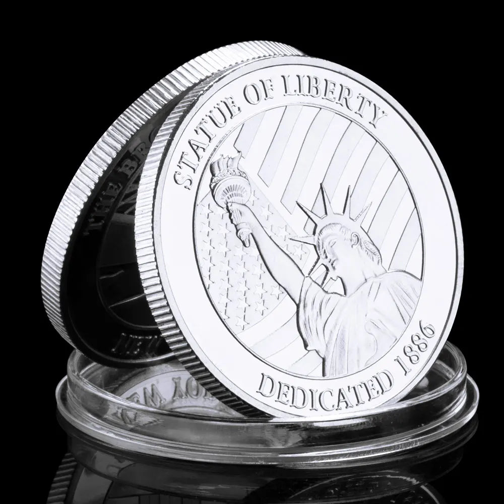 US Statue of Liberty Souvenir New York City The Brooklyn Bridge Pattern Golden Commemorative Coin Collectibles Liberty Coin