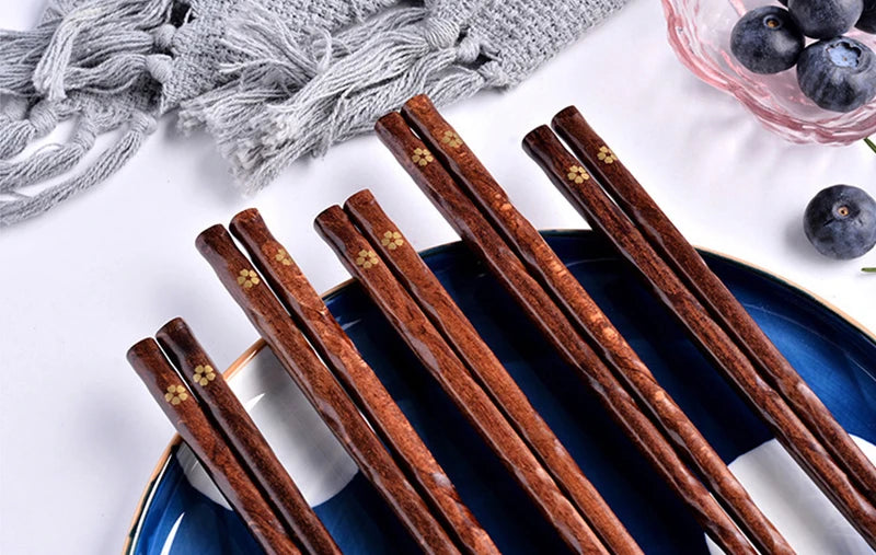 5 Pairs Japanese Sushi Chopsticks Natural Wooden Eco-Friendly Reusable Wood Korean Chinese Food Chop Sticks Set