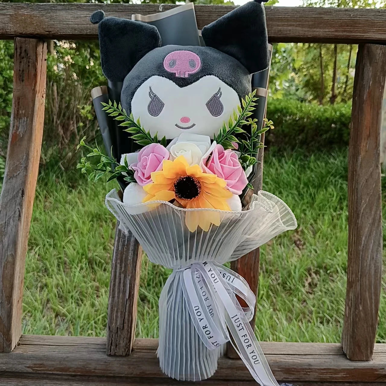 Christmas Gifts Sanrio Plush Flowers Bouquet Kuromi Plushie Soft Doll Animals Valentine's Day Birthday Wedding Party Gift