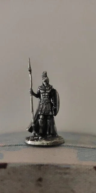 1pcs Ancient Spartan Rome Soliders Figurines Miniatures Vintage Metal Soldiers Model Statue Desktop Ornament Gift