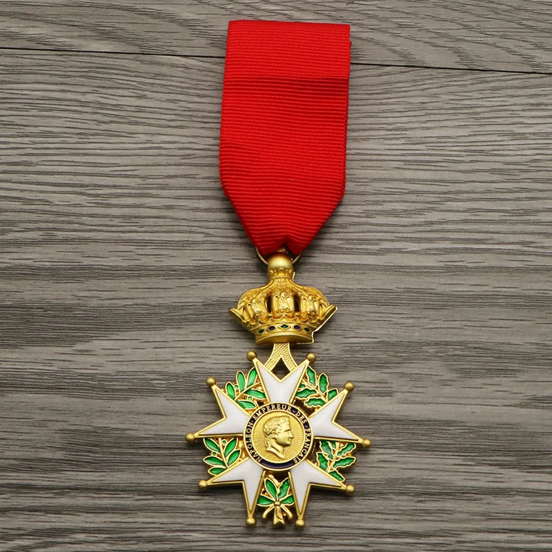 France Emperor Napoleon Senior Knight Medal of Honor Retro Metal Badge Souvenir Collection Crafts Gifts for History Lovers