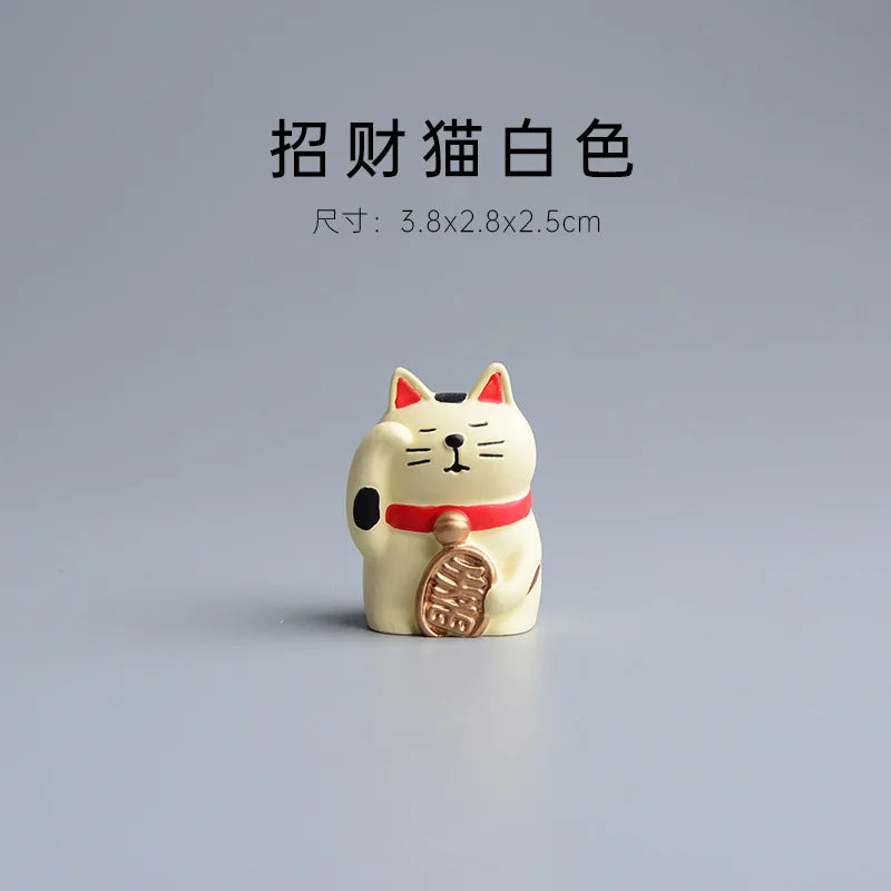 ZAKKA Miniatures Kitten Maneki Neko Cat Figurine Model Toys Resin Crafts New Year Gifts Decoration Handicraft Desktop Ornaments