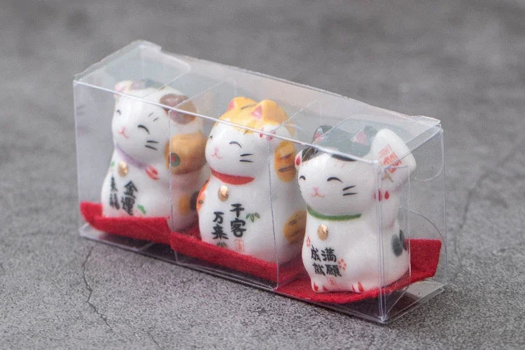 Pack of 3 Pieces Mini Ceramic Lucky Fortune Cat, Desktop Car Decoration Figurines Cute Kitten Maneki Neko Ornament 1.3 Inch Tall