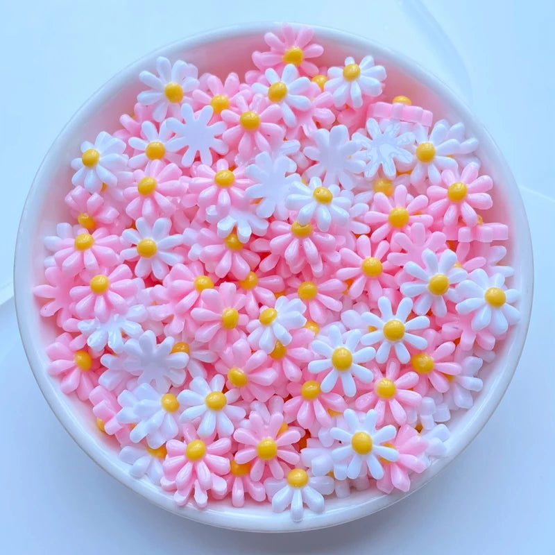 50Pcs New Cute Mini Chrysanthemum Resin Figurine Crafts Flatback Cabochon Ornament Jewelry Making Hairwear Accessories