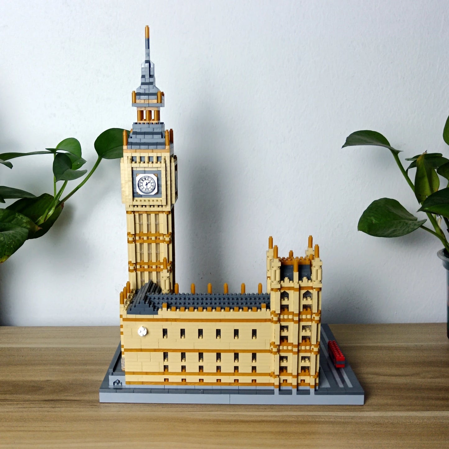Big Ben Micro Mini Building Blocks Crafted Replica, Leisure and Entertainment Toys Construction Bricks Decoration Party Gift