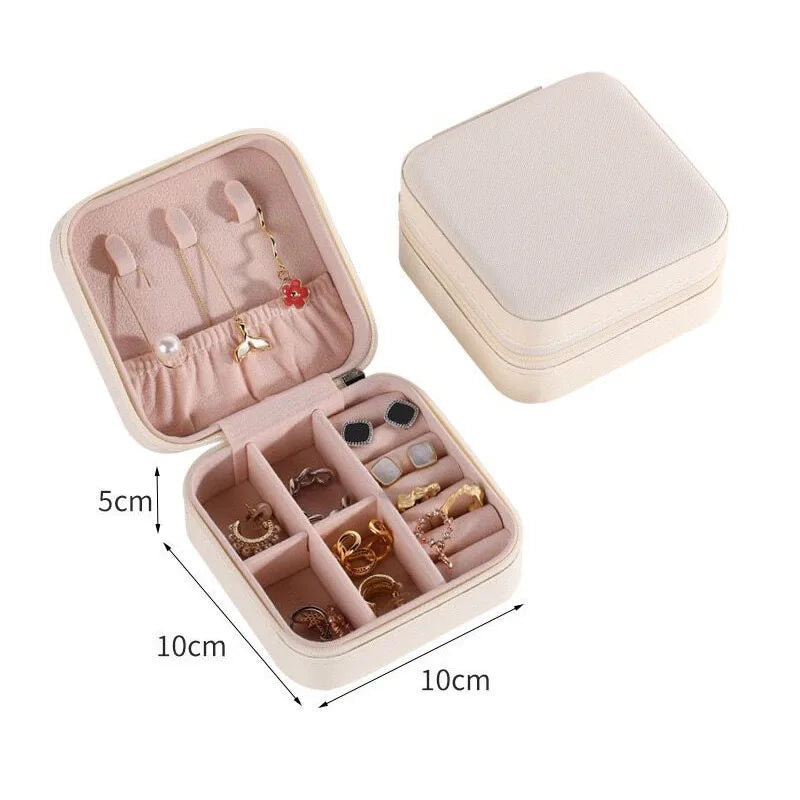 Personalized Bridesmaid Gifts Travel Jewelry Case with Name Customized Gift for Bachelorette Party Gift Birthday Favor For Her