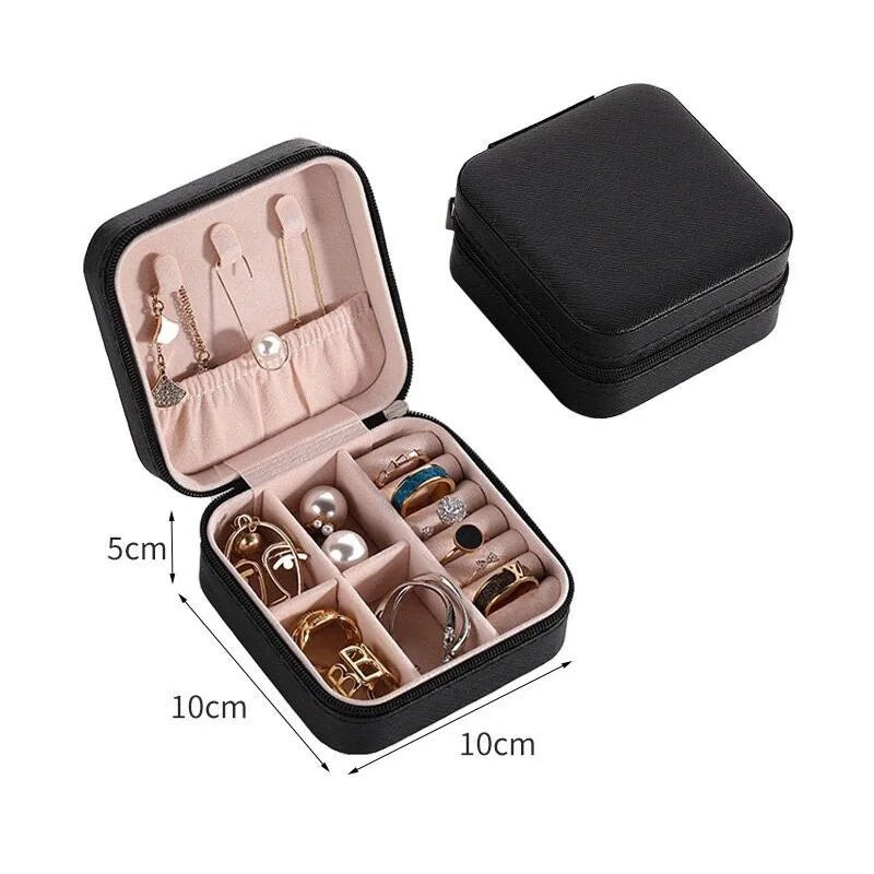 Personalized Bridesmaid Gifts Travel Jewelry Case with Name Customized Gift for Bachelorette Party Gift Birthday Favor For Her