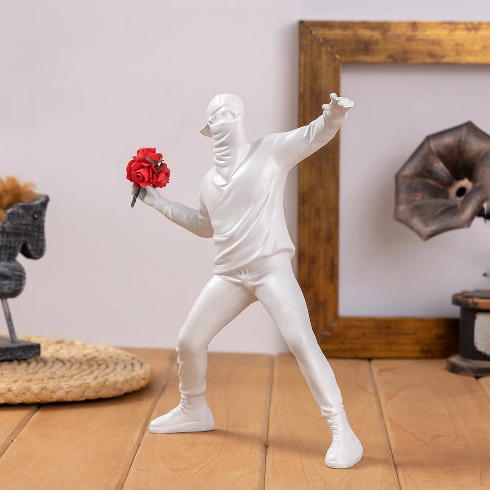 Flower Thrower Sculpture,Figurine for Home Decoration,Office Desk and Bookshelf Ornaments, Modern Decorative Character Figurines