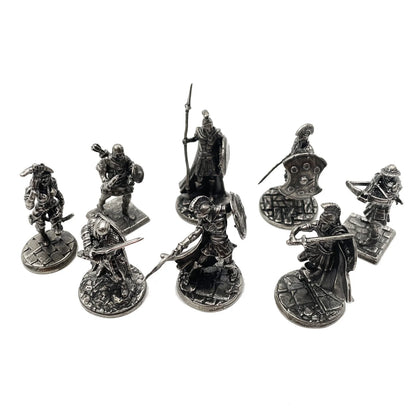 1pcs Ancient Spartan Rome Soliders Figurines Miniatures Vintage Metal Soldiers Model Statue Desktop Ornament Gift
