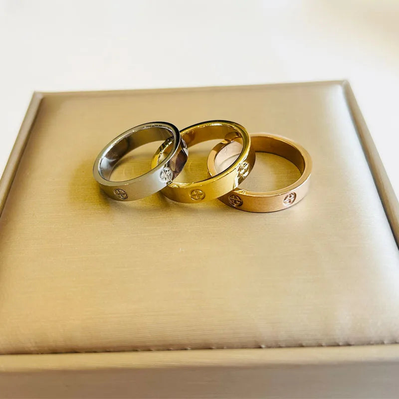 2024 Classic Cross with Stone Luxury Brand Stainless Steel Ring for Girl Women Couple Rings In Wedding Birthday Gift Never Fade