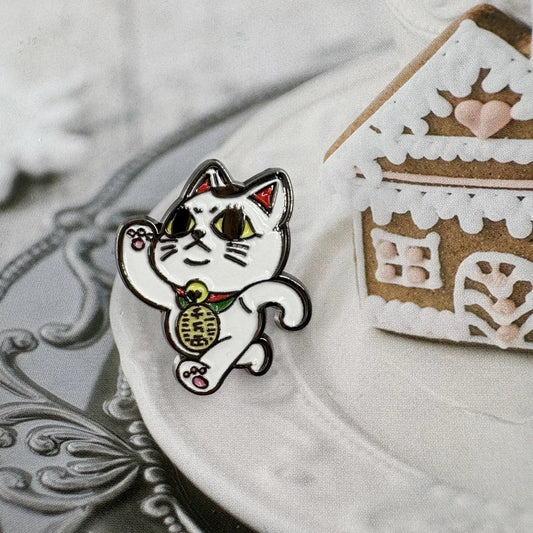 Turbo Granny Cat High-speed The Lucky Running Cat Maneki Neko DanDaDan Enamel Pin Brooch Badge anime peripheral Funny Decoration