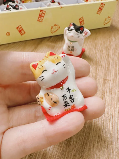 Pack of 3 Pieces Mini Ceramic Lucky Fortune Cat, Desktop Car Decoration Figurines Cute Kitten Maneki Neko Ornament 1.3 Inch Tall