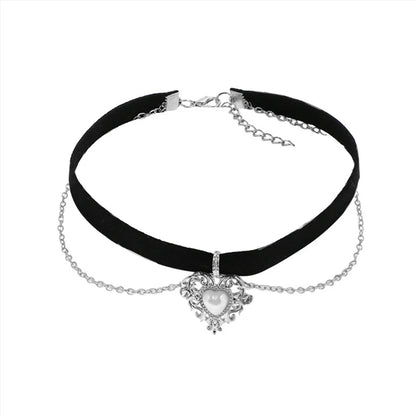 Girls Party Jewelry Short Vintage Women Gifts Pendant Love Heart Choker Chain Heart Necklace