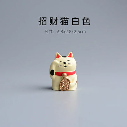 ZAKKA Miniatures Kitten Maneki Neko Cat Figurine Model Toys Resin Crafts New Year Gifts Decoration Handicraft Desktop Ornaments