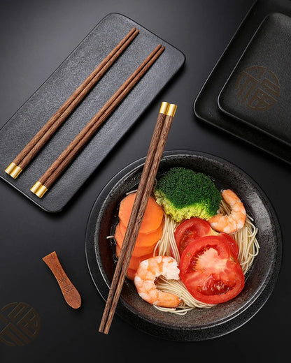 4 Pairs Chinese Chopsticks Wooden Sushi Sticks Japanese Chopstick Set Reusable Korean Food Chop Sticks Kitchen Wood Tableware