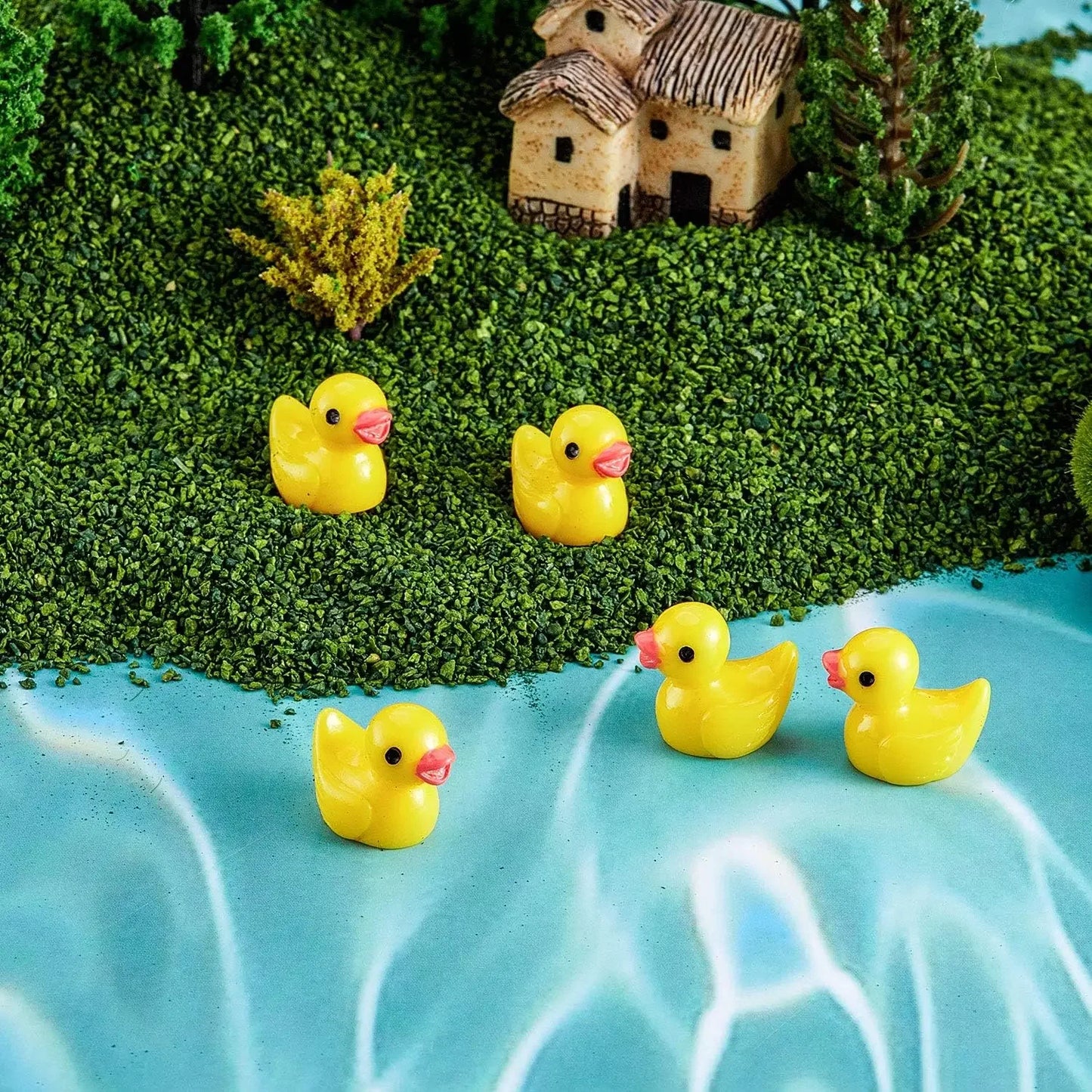200Pcs  Flamingo Tiny Duck Mini Resin Flamingo Duck Tiny Duck Mini Figurine Flamingo Toy for Craft Home Dollhouse Ornament Decor