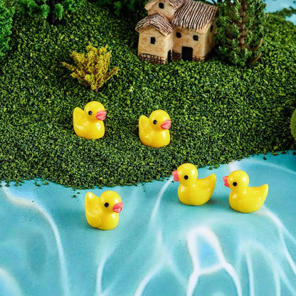 200Pcs  Flamingo Tiny Duck Mini Resin Flamingo Duck Tiny Duck Mini Figurine Flamingo Toy for Craft Home Dollhouse Ornament Decor