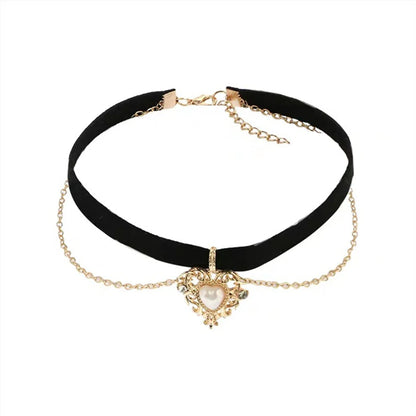Girls Party Jewelry Short Vintage Women Gifts Pendant Love Heart Choker Chain Heart Necklace