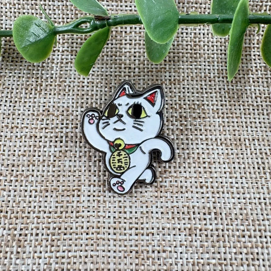 Turbo Granny Cat High-speed The Lucky Running Cat Maneki Neko DanDaDan Enamel Pin Brooch Badge anime peripheral Funny Decoration